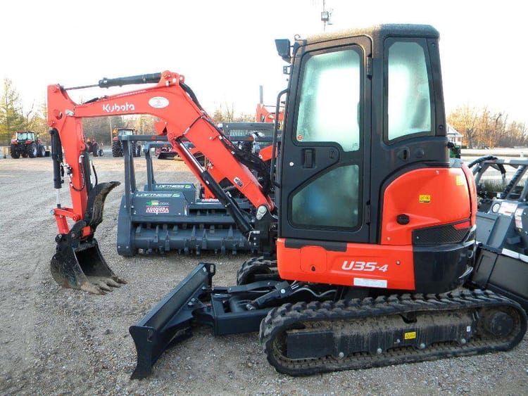 KUBOTA U35-4R3A